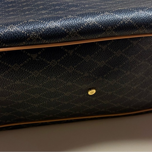 BNWOT Misty Collection Leather Purse - Picture 5 of 12